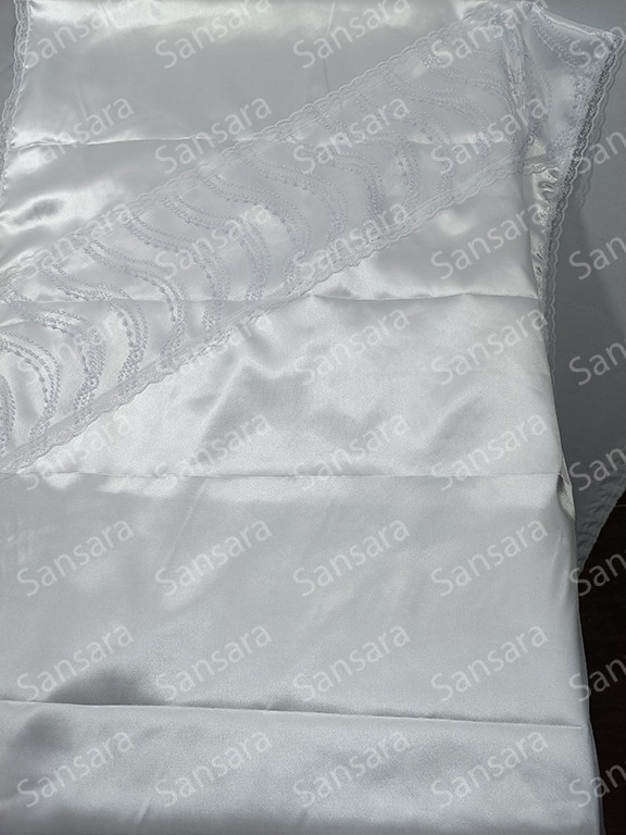 Покривало атлас №1 з рюшем