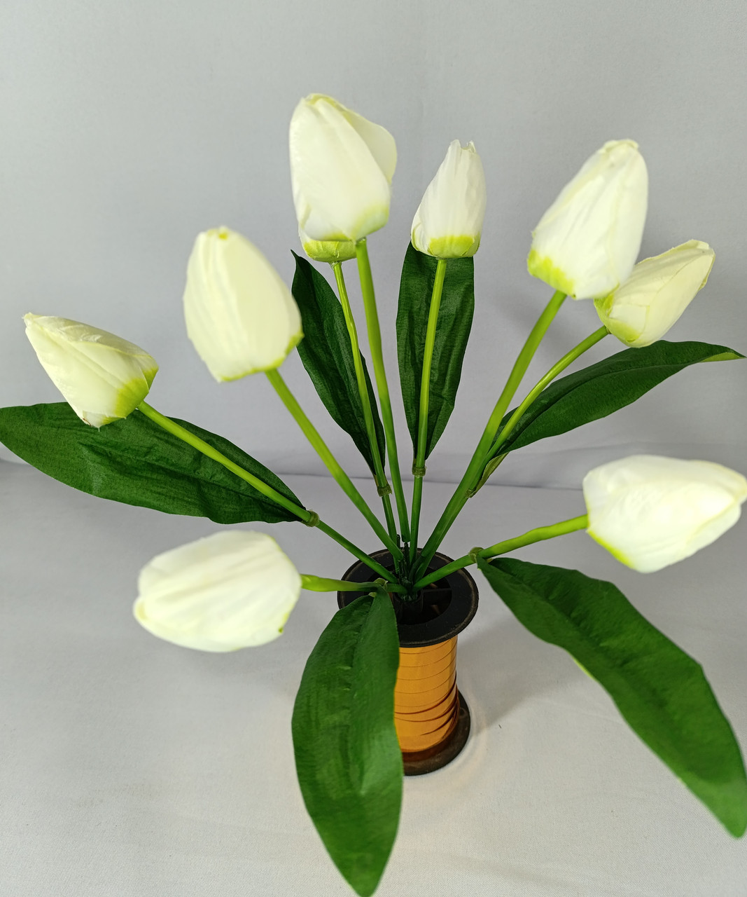 Букет тюльпанів √ 2,    9 голов , висота букету 40 см