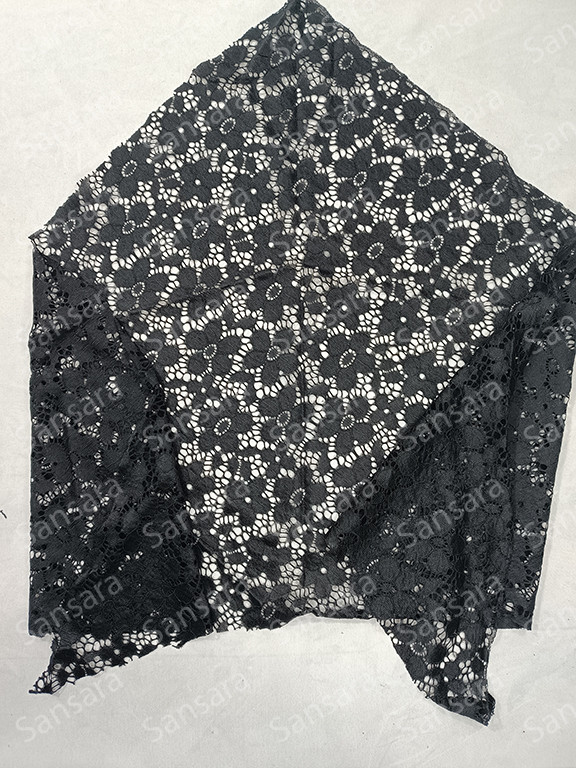 Хустка чорна жіноча на голову гіпюр